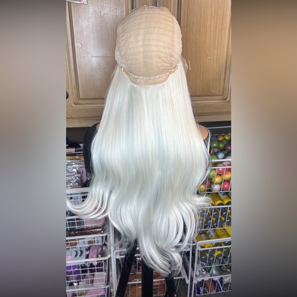 Lot 2057❤️NEW Lace Front Synthetic Wig❤️ - Picture 7 of 10